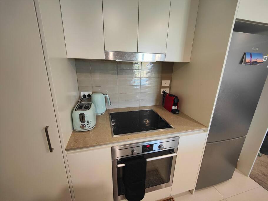 Lakeside Apartment, Walking Distance To Foreshore Kingston Zewnętrze zdjęcie